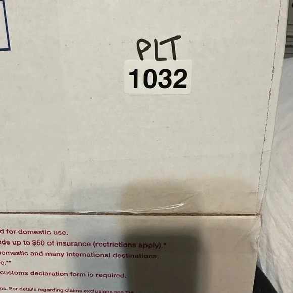 Pretty LITTLE THING ladies size 10 faux fur coat. NWT’s. Warm. Black. - Picture 14 of 14